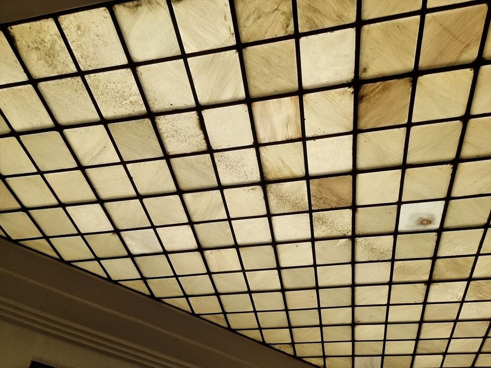 image of a ceiling